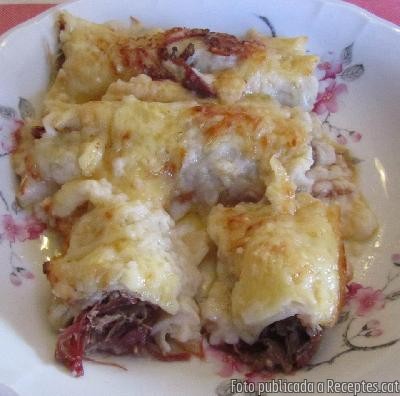 Canelons de carn d'olla